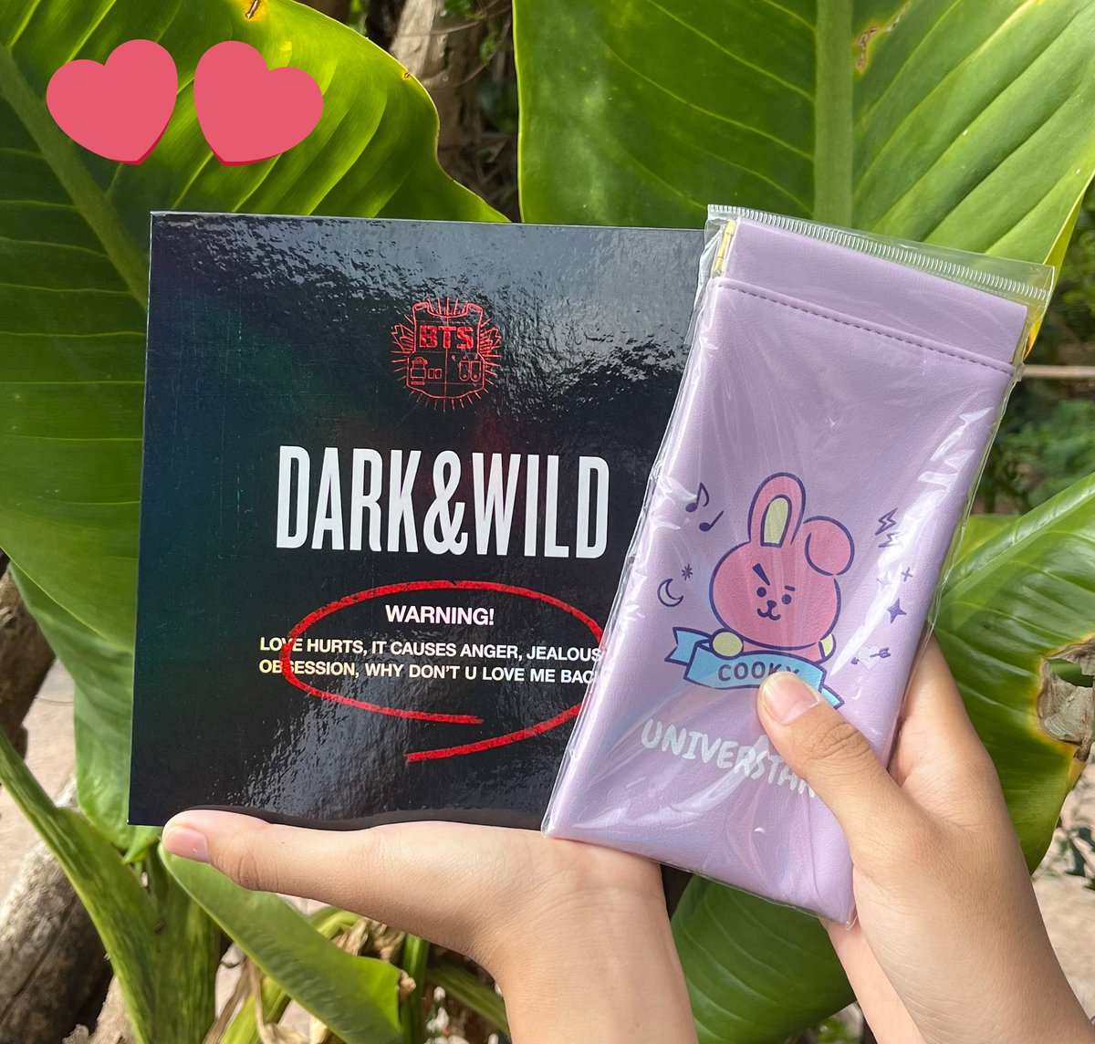 wom_store's tweet photo. ✧.* BTS 10th Anniversary 🤍·˚ ༘
< follower only >แจกสองรางวัล

 🔁รีทวิต&amp;เมนชั่นอะไรก็ได้ถึงบังทัน ღ

🥇อัลบั้มเต็มแกะแล้วสุ่มการ์ด
(สุ่มจากเมนชั่น)

🥈ซองใส่แว่นตากุกกี้ (ใช้เว็บสุ่ม)

⇢ ˗ˏˋ ประกาศผล 16/6/23 เวลา2ทุ่ม࿐ྂ https://t.co/tgbOeSlZ62