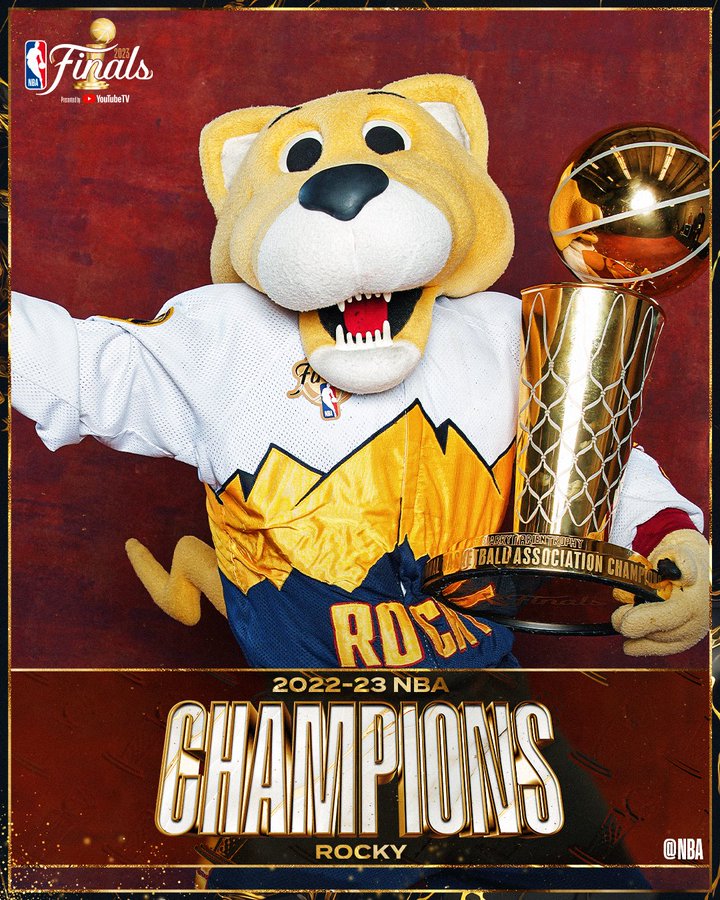 FyfYQtYWwAEJ2l_?format=jpg&name=900x900