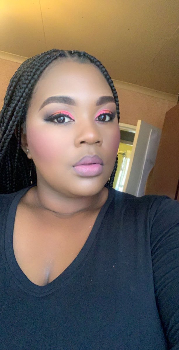 LucyMaseko06's tweet photo. Hello Tuesday 😁 https://t.co/pphVKTsPLH