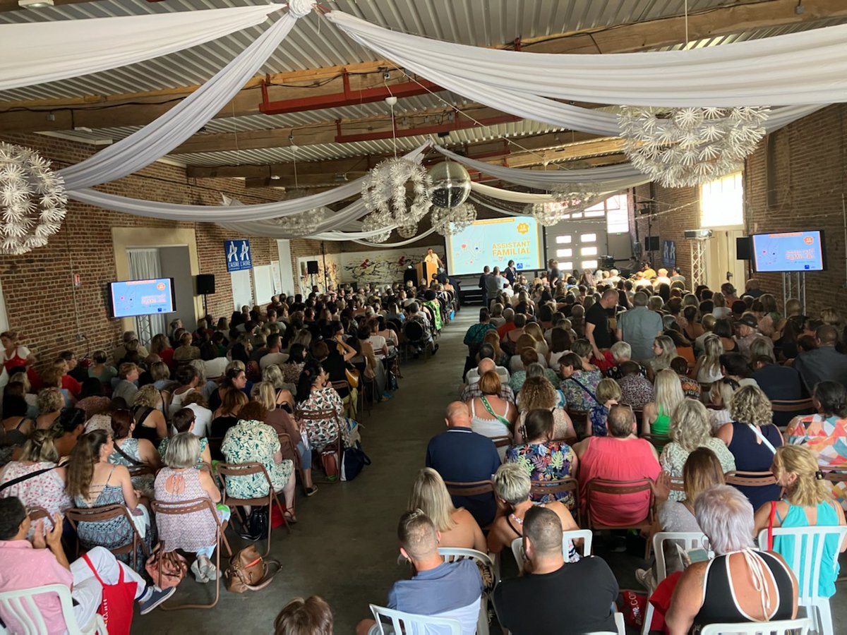 📌 Aujourd'hui se tient le colloque à destination des assistants familiaux du département de l’Aisne, organisé à l'initiative du Conseil départemental de l'Aisne avec l'appui du CREAI Hauts-de-France

⚡ 400 professionnels présents
#enfants #protectionenfance