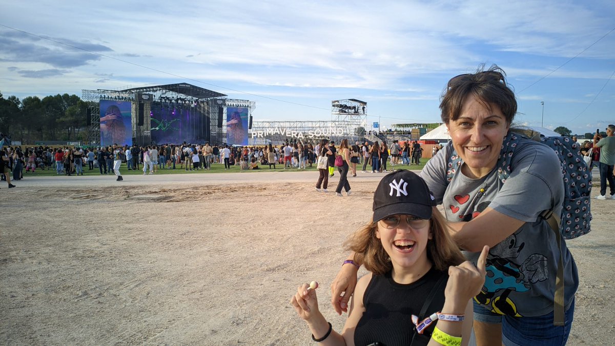 Fund_Tambien's tweet image. #Cantar a grito pelado😊, bailar👏como si no hubiera un mañana y disfrutar de la buena música🎶del @Primavera_Sound ha sido otro de nuestros planes estrella inclusivos de este fin de semana.

Por un #ocio accesible e inclusivo, gracias @AcercaMadrid y #FundacionPrimaveraSound🤗