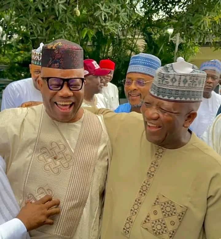 UbaidaMuhammad3's tweet photo. 10th Senate President Final Results
Akpabio 63 votes 
Yari  46 Votes
#Nasselection https://t.co/ToS2Bagfm4