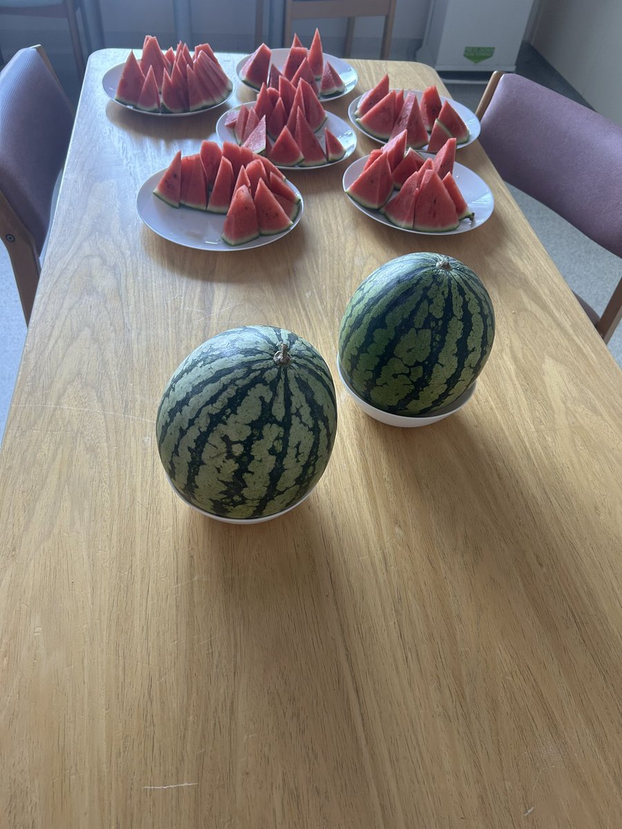 Tracy Procter (@carrionangel) on Twitter photo Refreshing snacks at Royal Endo keeping the staff cool and hydrated courtesy of SSR Jomon π<a href="/UHNMEndoscopy/">UHNM Endoscopy County and Royal Stoke</a> <a href="/vickikpoole/">Vicki Poole</a> <a href="/Jillayres_UHNM/">Jill Ayres</a> Refreshing snacks at Royal Endo keeping the staff cool and hydrated courtesy of SSR Jomon π<a href="/UHNMEndoscopy/">UHNM Endoscopy County and Royal Stoke</a> <a href="/vickikpoole/">Vicki Poole</a> <a href="/Jillayres_UHNM/">Jill Ayres</a>