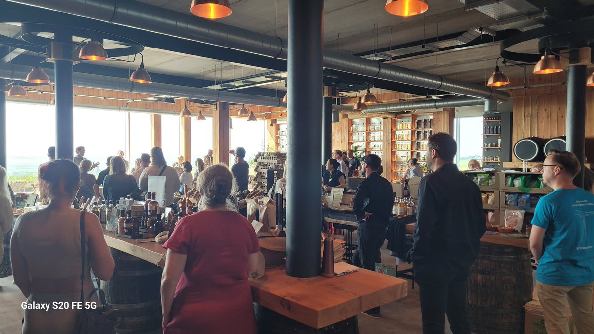 iainastirling's tweet photo. Busy start to #TastingTayside &amp; Fife @Arbikie Distillery Experience.

An amazing array of  #chefs, retailers, #distributors and food &amp; #drink producers.

We look forward to more local produce on our menus &amp; shelves as a result

#foodanddrink #food #tayside #fife #dundee #scotland https://t.co/WAGiFq86Vy