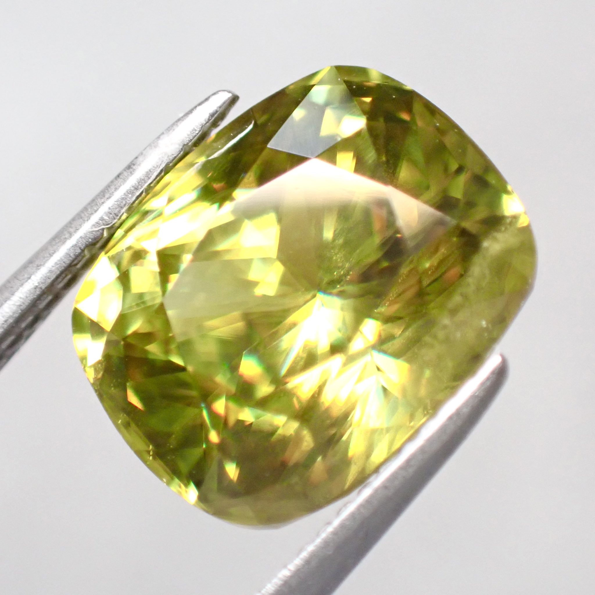 ポスターフレーム マダガスカル産 スフェーン 2.23ct