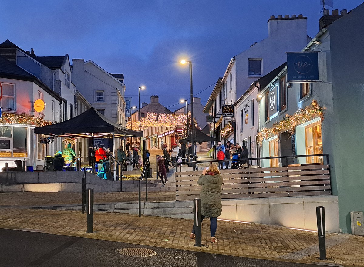 We’ve only been shortlisted for a <a href="/RIAIOnline/">RIAI</a> award!! Please vote for us😆📷riai.ie/public-choice-…  The project redefines and rekindles the old heart of the town. #tramore #publicrealm #waterford #dhbarchitects  #sharedsurface <a href="/WaterfordCounci/">Waterford City & County Council</a> @WFORD_Treasures <a href="/waterfordcc/">Waterford Chamber</a>