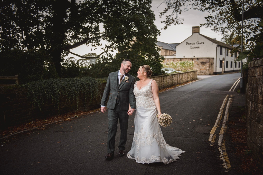 Fence Gate Inn tweet media