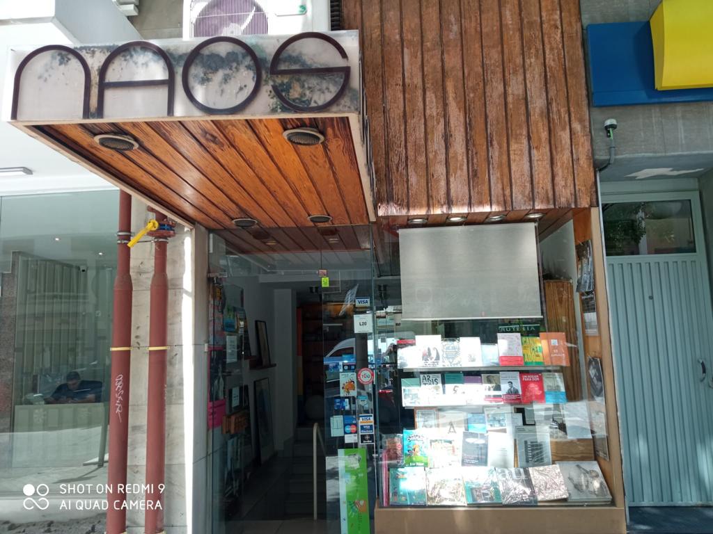 AvizorEdiciones's tweet photo. Puedes encontrar 'Un lugar para Dom' en librerías como Machado, Naos, Cafebrería y Pérgamo, además claro de en nuestra web!
#avizorediciones #FLMadrid22 #HojeaElMundo #lectura #libros #libro #leer #book #literatura #bookstagram #books #frases #escritor #reading #lecturas #españa https://t.co/ks4QonsBLR