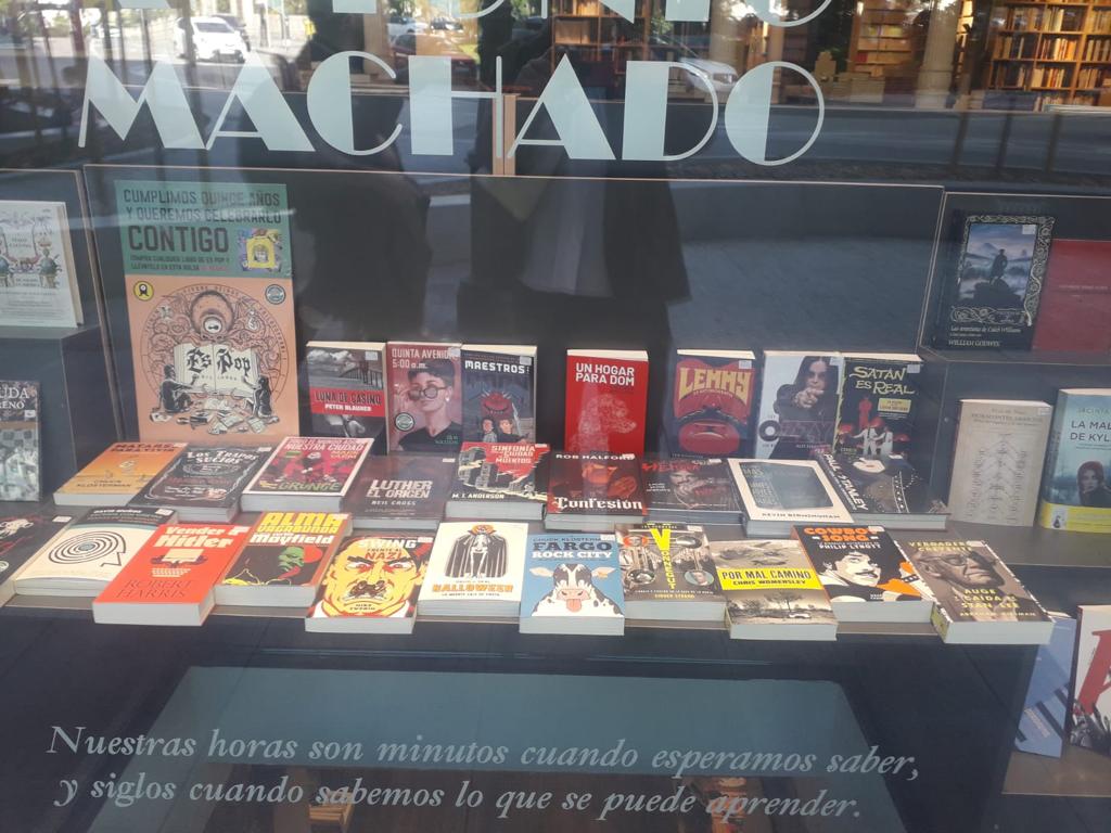 AvizorEdiciones's tweet photo. Puedes encontrar 'Un lugar para Dom' en librerías como Machado, Naos, Cafebrería y Pérgamo, además claro de en nuestra web!
#avizorediciones #FLMadrid22 #HojeaElMundo #lectura #libros #libro #leer #book #literatura #bookstagram #books #frases #escritor #reading #lecturas #españa https://t.co/ks4QonsBLR