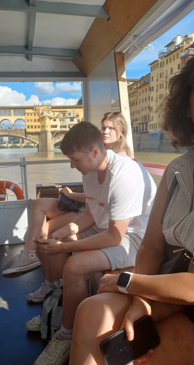 CAVC_Business's tweet photo. A great way to see the sights and beautiful bridges of Florence by taking a river cruise. https://t.co/3KG1KQWrlx