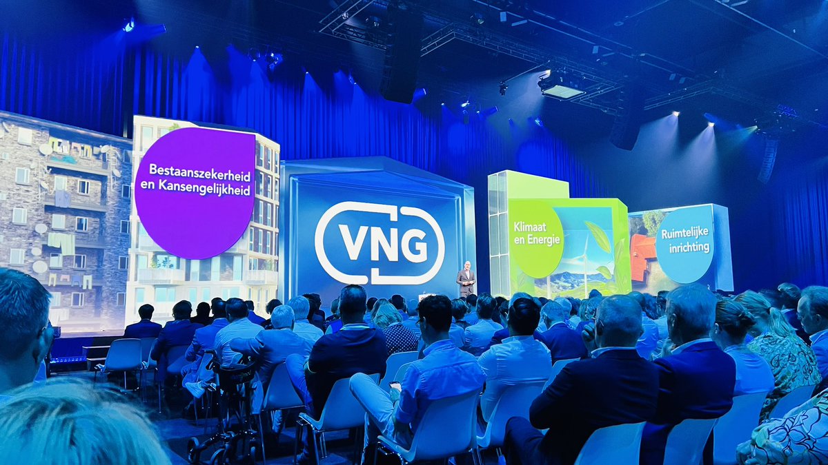 Het VNG-congres 2023 is begonnen. Goed om elkaar te ontmoeten en samen te werken aan een beter en mooier Nederland. <a href="/VNGemeenten/">VNG</a>