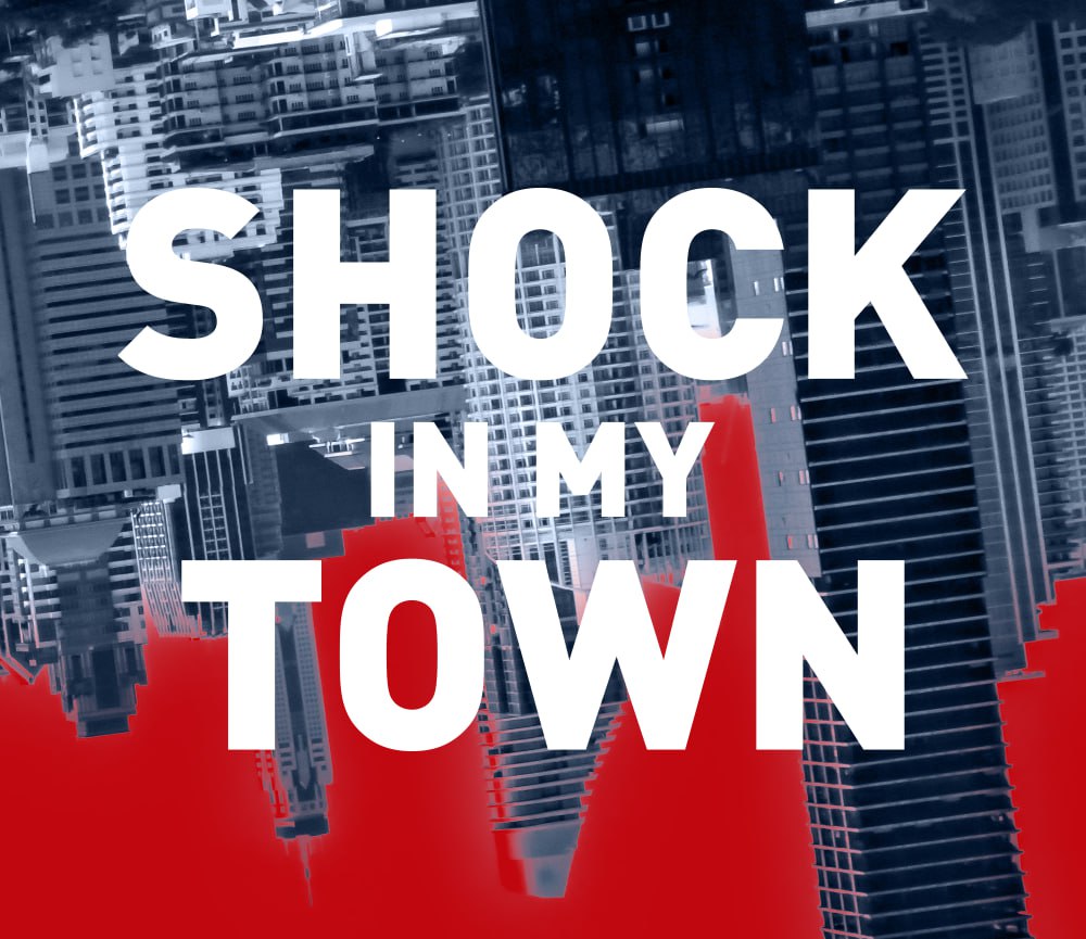 fumettologica's tweet photo. Debutta oggi “Shock in My Town”, una nuova rubrica di Fumettologica a cura di Davide Scagni.⁠ ⁠ 

Il martedì, ogni 15 giorni, su “Shock in My Town” faremo un viaggio nelle storie di ieri e di oggi per provare a immaginare il nostro futuro.⁠
👉 https://t.co/7fepHM5vIz https://t.co/cUuqNpGPox
