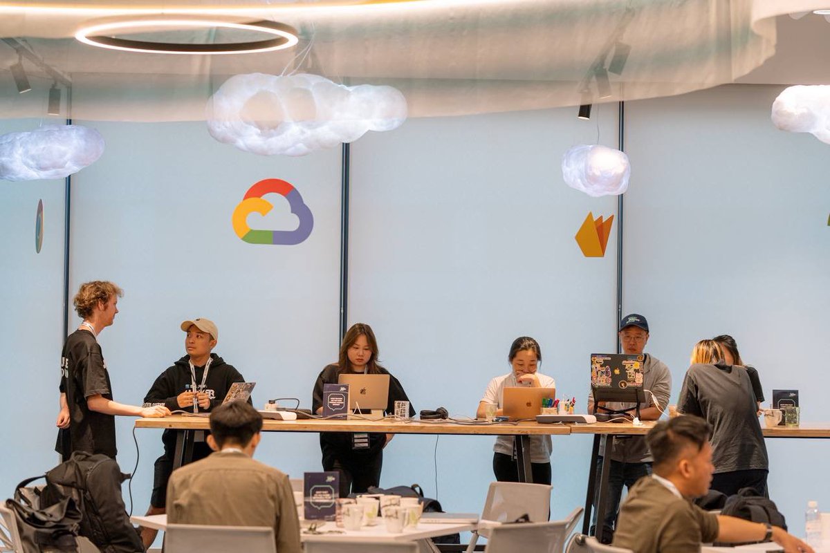 the Pit 🕳️ tweet media