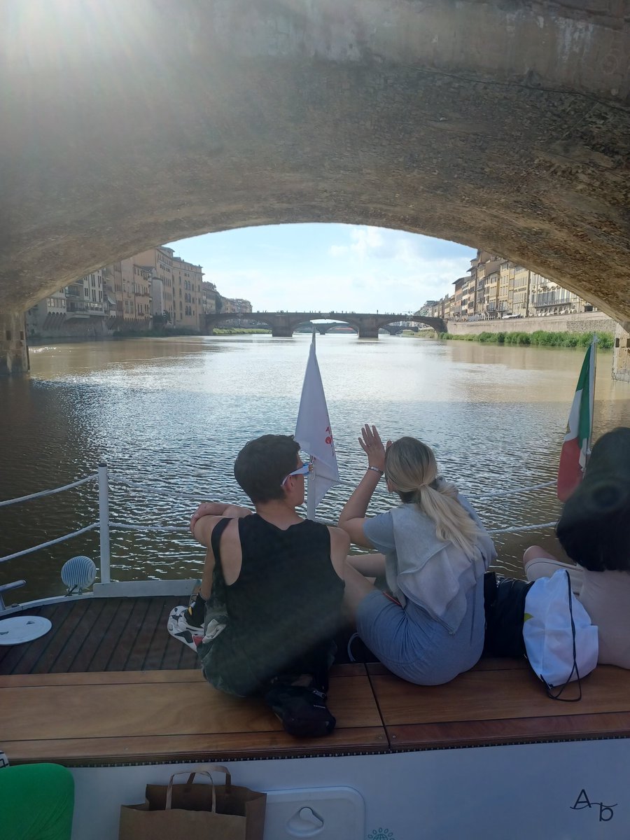 CAVC_Business's tweet photo. A great way to see the sights and beautiful bridges of Florence by taking a river cruise. https://t.co/3KG1KQWrlx