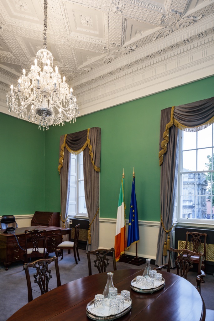 tru_wood's tweet image. At Truwood, we are delighted to play our part in public works projects with our exceptional craftsmanship and high-quality joinery.

We boast a rich portfolio of prestigious projects across Ireland 👇🏻

#publicworks #joinerywork #joinery #specialistjoinery #bespokejoinery