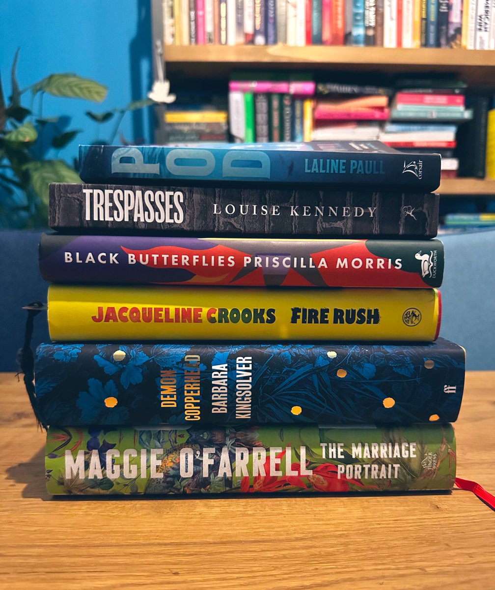 thereadingpara's tweet image. It’s @WomensPrize Live day!!!! I’m on my way to London, hoping to finish #FireRush, which I’m loving so far &amp;amp; can see why it’s a lot of people’s favourite. 

So that’s my shortlist reading (almost) complete. #DemonCopperhead remains my personal favourite but will it win?! 🤷🏼‍♀️