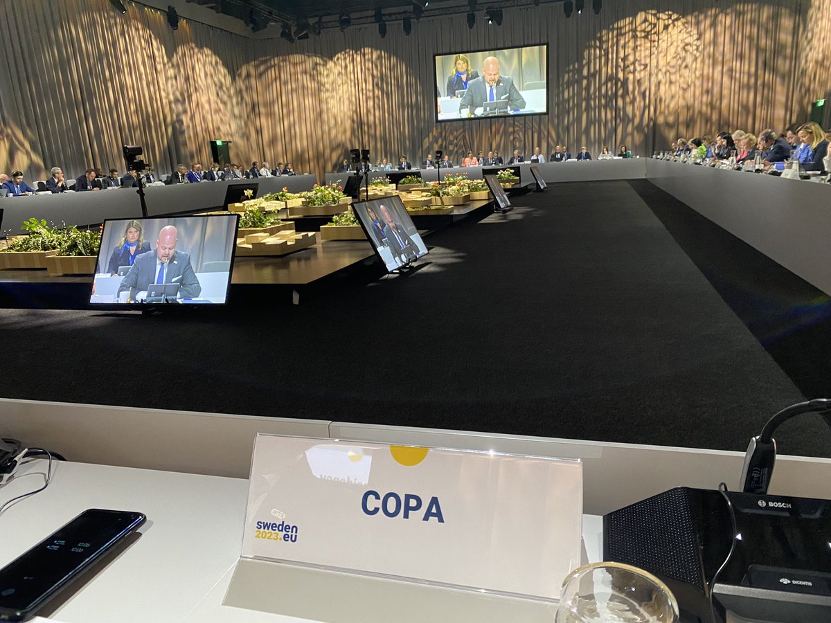ChLambert_FICT's tweet photo. Le #Conseil des #ministres 🇪🇺 @sweden2023eu a pr thème l’économie circulaire.
➕que jamais l’#agriculture est source de #solutions pour décarbonation &amp;substitution des #FossilFuels 
Une mission en +de #souveraineté #alimentaire #energy #biodiversite #ruralité #jeunes agriculteur https://t.co/cOSVRznsAN