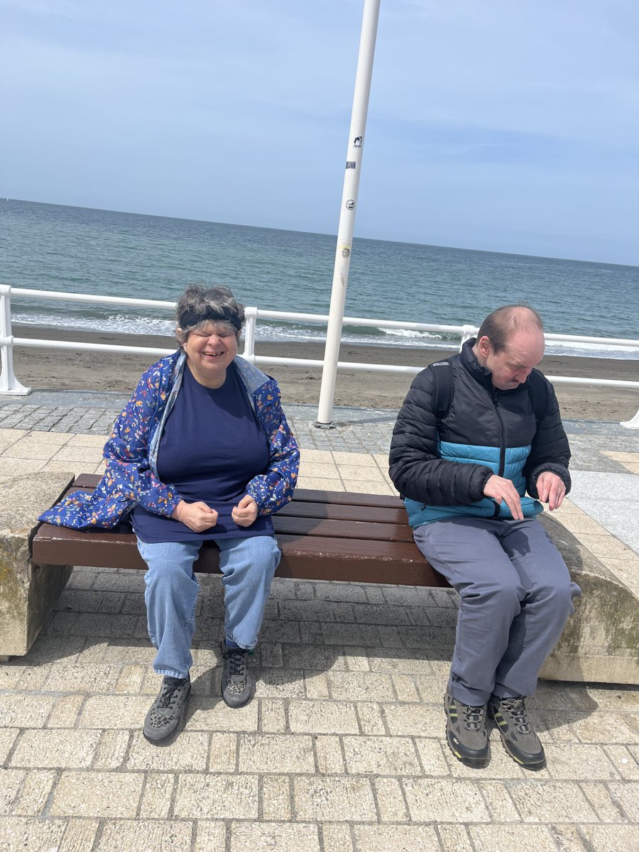 VHA_VisionHomes's tweet photo. Some of the people we support have been visiting the coast, enjoying some fish and chips, and visiting The Eden Project. Looks like they picked the right days weather wise looking at those lovely blue skies.  #seaside #holidaymood #DisabilityTwitter #DisabilityInclusion https://t.co/Z256cRpQwo