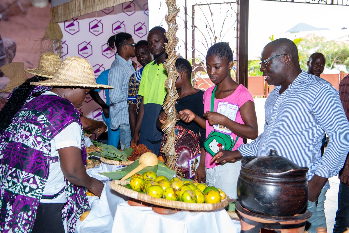 Une occasion de redécouvrir nos #traditions culinaires et de sensibiliser à leur préservation.

#Tgtwittos #JPOBATIR