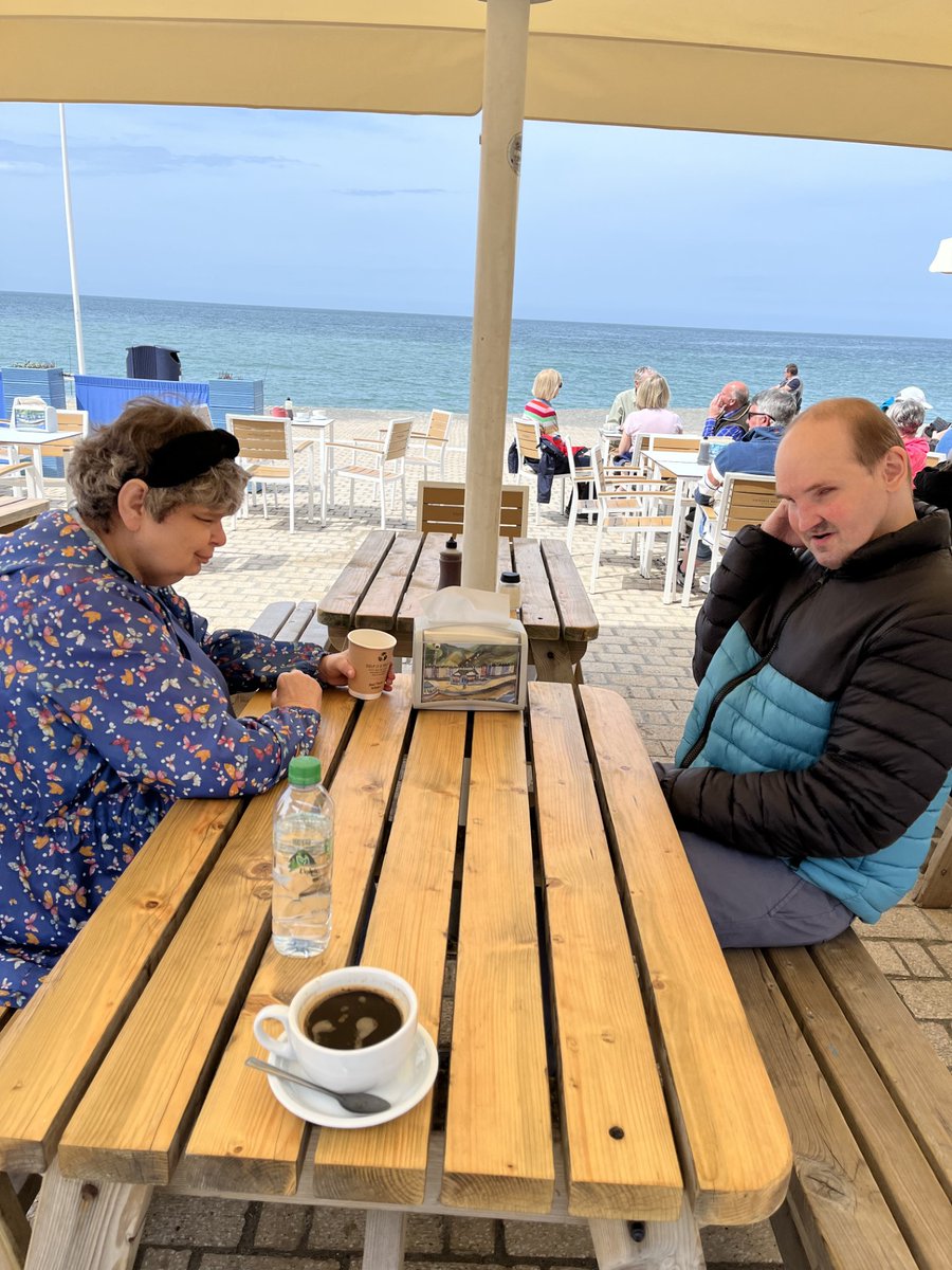 VHA_VisionHomes's tweet photo. Some of the people we support have been visiting the coast, enjoying some fish and chips, and visiting The Eden Project. Looks like they picked the right days weather wise looking at those lovely blue skies.  #seaside #holidaymood #DisabilityTwitter #DisabilityInclusion https://t.co/Z256cRpQwo