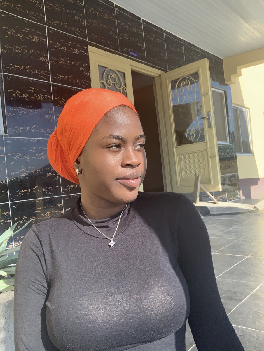 Queen_Aeesha's tweet photo. I’m here🫣🧡 https://t.co/OvcYe7FNKl