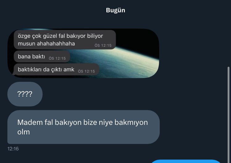 kirilmisimm's tweet photo. zerdanin aramızda sir bak dediğim şeyleri örmesi iki dakika https://t.co/9Snj0oS9xF