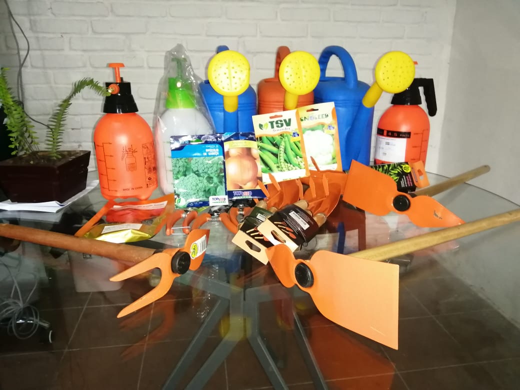 Listos para iniciar la campaña de huertos familiares y muy pronto las clases virtuales.