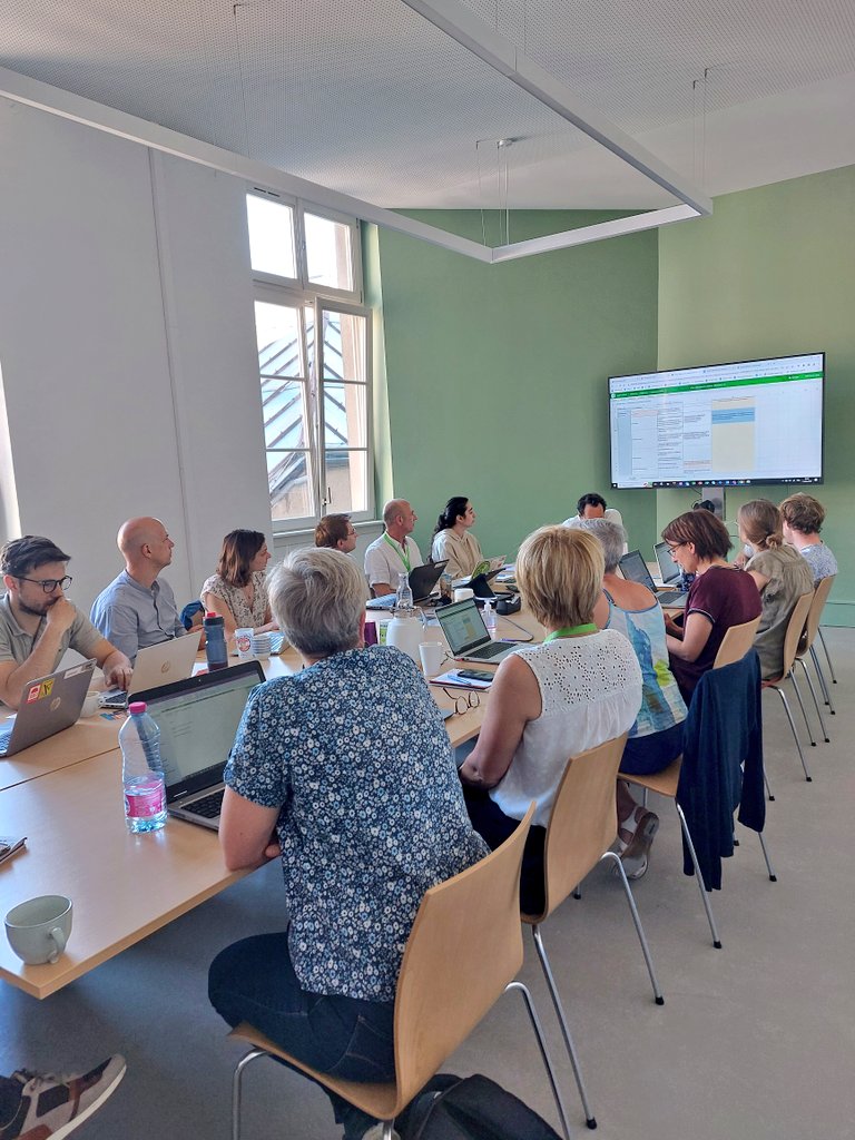 #SENR2023 #JOUR2
♻️ en direct de actions de conseils sur les bonnes pratiques documentaires à appliquer pour + de sobriétés, + de solidarités et + de libertés numériques💡

🙏 la DNSI de <a href="/strasbourg/">Strasbourg.eu</a> et
<a href="/valerie_hugel/">Valérie Hugel</a> <a href="/marchand_flo/">Florian Marchand</a> <a href="/CarolyneWahl/">Carolyne Wahl</a> <a href="/Alice_AVES/">Alice L</a> et Cie