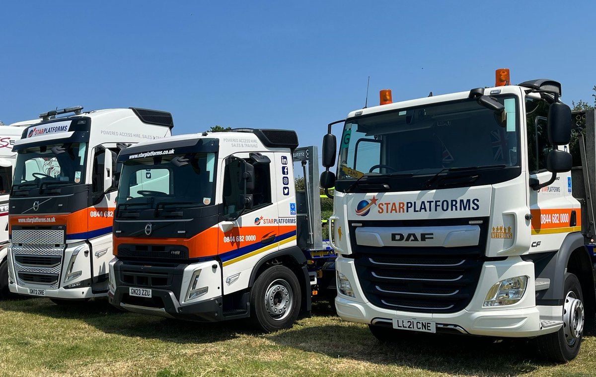 Star Platforms were out in force – thanks to Darren for helping to organise, as well as our awesome drivers - Mark, Ricky and Meyrick💭

The scissor lift we brought along came in very handy – providing a bird’s eye view across the site and the many vehicles taking part