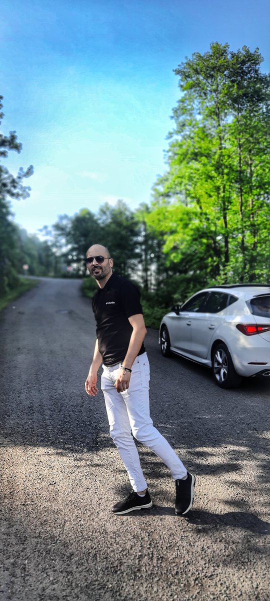 TolgaUlker4's tweet photo. Gülümse çekiyoruz dediler
Gülümsedik çekemediler😀😀 twet bu kadar https://t.co/YREhkbA8rT