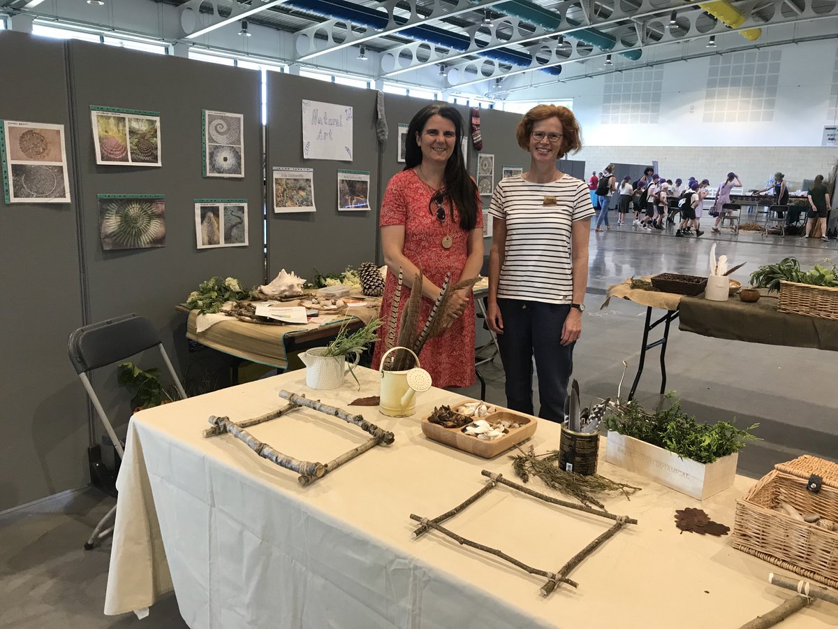 RuthMcIlkley's tweet photo. Charlie and I are off to a lovely start with our first Natural Art workshop on Day 1 of @YorksAgSoc #CountrysideDays for KS2. Thanks Mill Hill Primary for your wonderful participation! https://t.co/DbKCiSzTU7