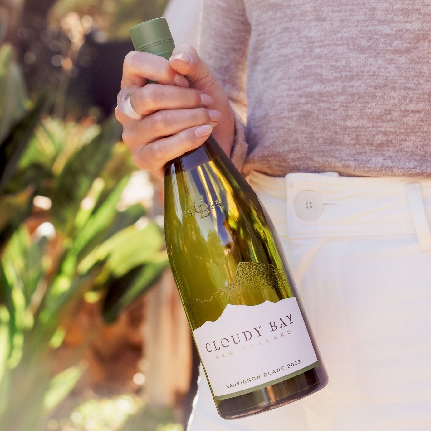 Cloudy Bay Sauvignon Blanc From New Zealand 2022