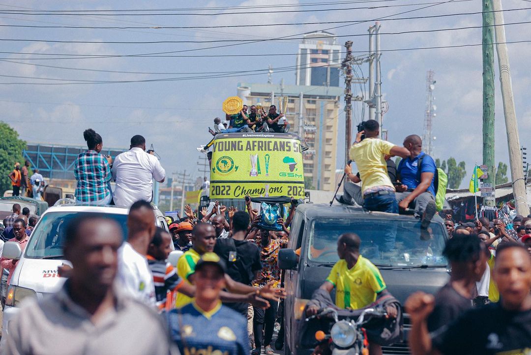 TREBLE YA YANGA SC : Sherehe za Paredi la Yanga SC kusherekea ubingwa na mafanikio yao msimu huu iko #LIVE #AzamSports1HD muda huu.

#YangaParade #YngaTreble #AzamSportsUpdates