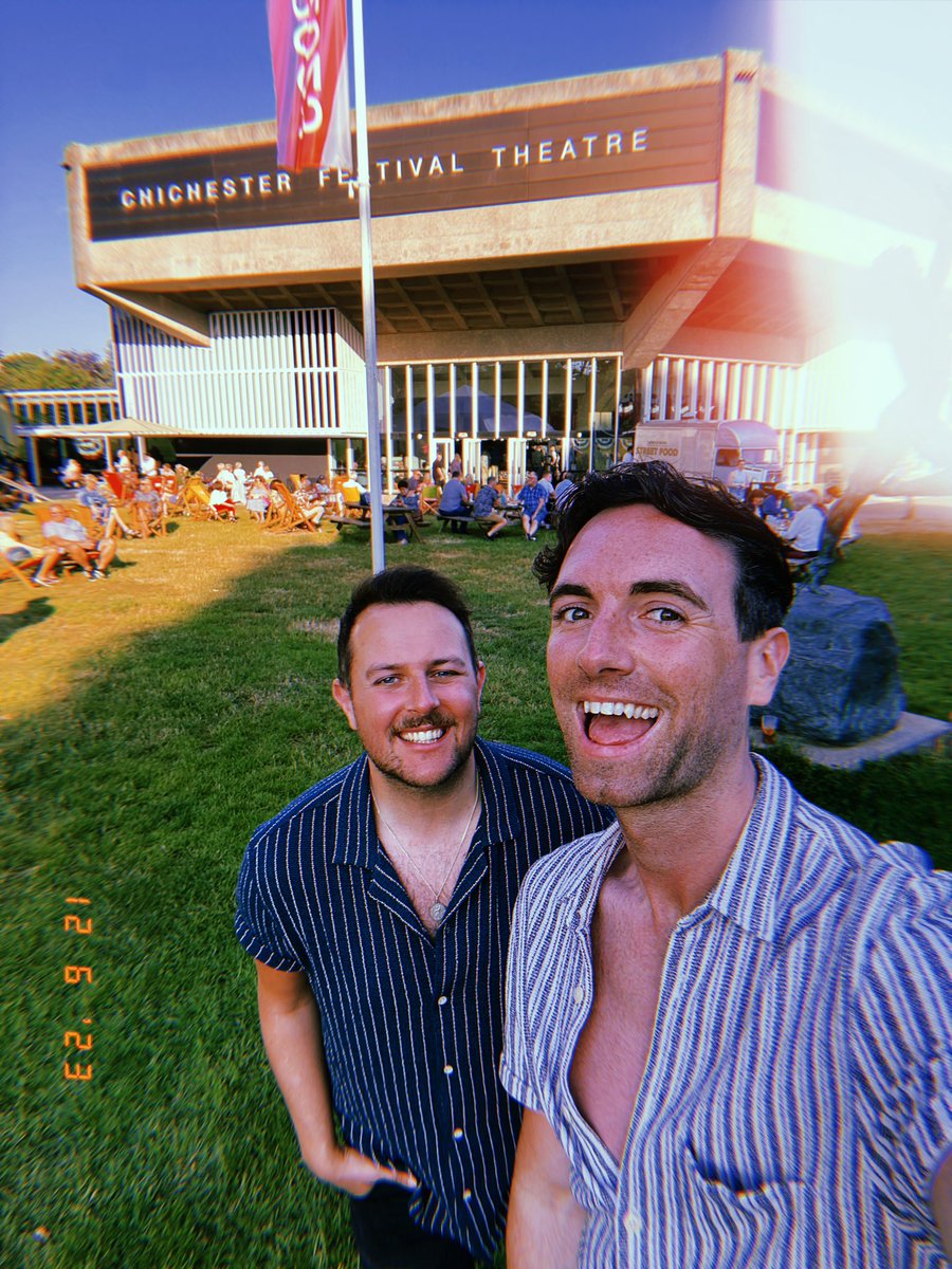 tomandhistaps's tweet image. ASSASSINS at @ChichesterFT is blooming great. Such a well executed, clever and classy production! If you’re near Chichester, GO! If you’re not, book a train &amp;amp; GO! So inspiring. Congrats to the whole team - cracking work from @SuttonCasting @JoCichonska #PollyFindlay et all!