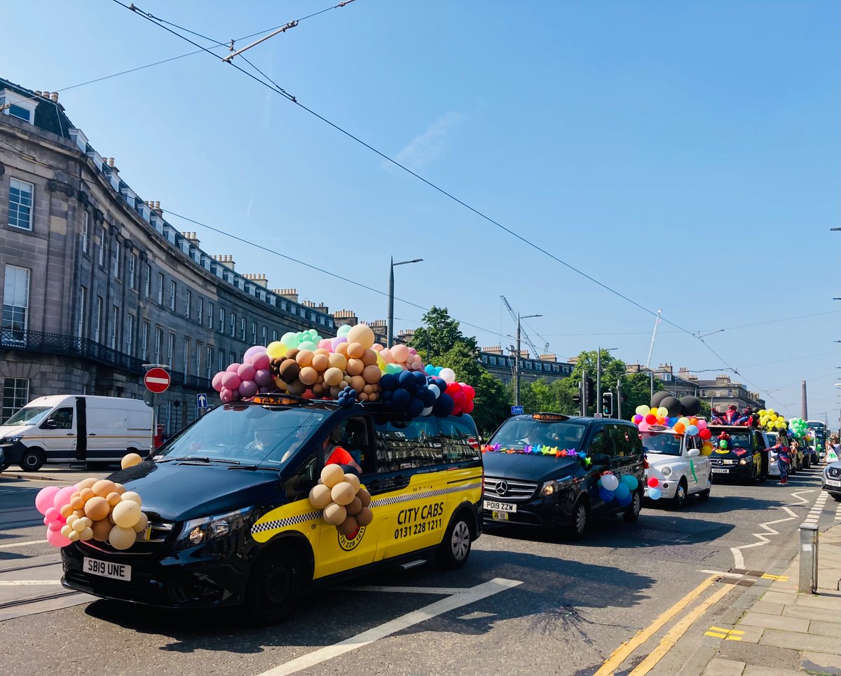 Well done to our Edinburgh black cab taxi drivers. 

What a day for it.

#edinburghtaxiouting