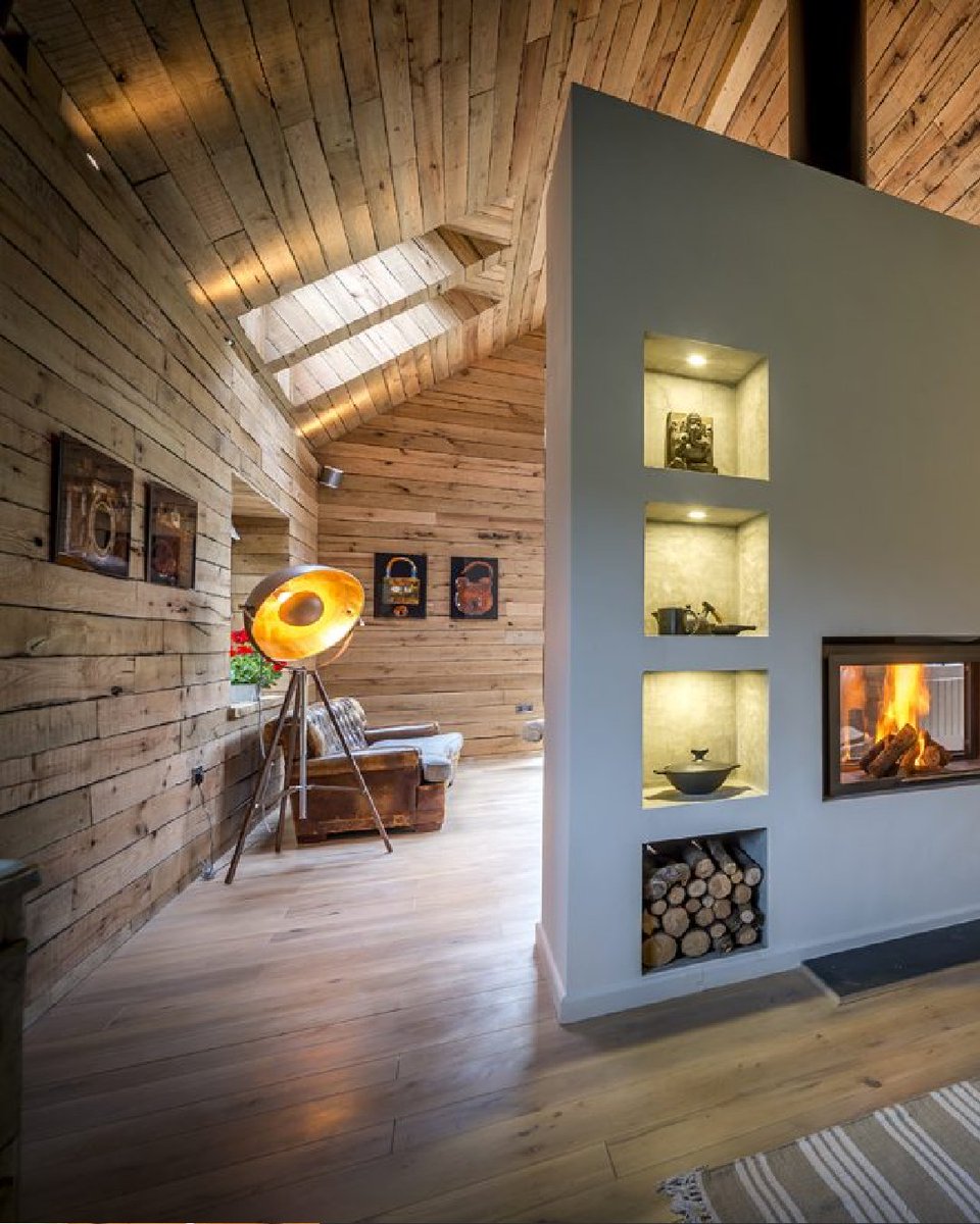 hopsoftware's tweet photo. @Yeotown, now Live with Hop 🥳 🎉

We've already had Yeotown Madeira Go live with us and again this week it's their prime location, Yeotown Devon's turn! Their stunning accommodations boasts modern furnishings, stunning natural light and a modern twist to the log cabin feel. https://t.co/ZKd2532sKu