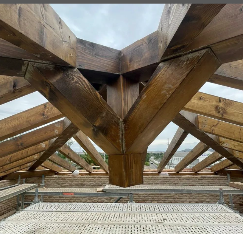 bioparquet_es's tweet image. Visto en #instagram en #masmadera.top 

Trabajo realizado con vigas de #madera natural, fomentando la #construccionsostenible. 

#maderaestructural #construccionymadera #construccioneficiente #maderanatural #maderadecercania #bioparquet