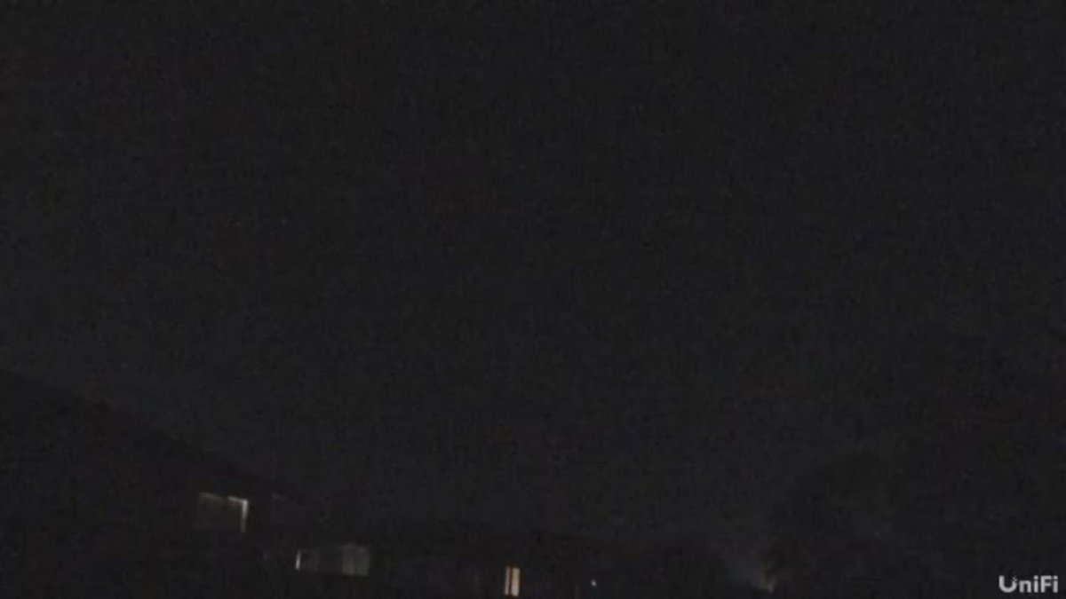 TeAtatuWeather's tweet photo. 👋🤖🤚 It's 8.9°C with 92% humidity.
The wind is 0.4 km/h from ESE (gusting 1.4 km/h).
Air pressure is 797.5 hPa and steady.
Sunrise: 7:31 AM. https://t.co/igy6gc21Ec