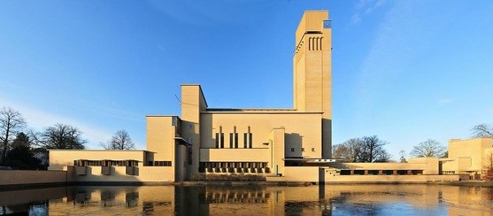 #Vaderdag Torenbeklimming! Zondag 18 juni, 12.30 uur in Raadhuis #Hilversum. Ga via de Burgerzaal en de Raadzaal naar een avontuurlijke beklimming van de 47 meter hoge toren en geniet van een adembenemend uitzicht. Kinderen vanaf 6 jr. Tickets en info: ap.lc/ZBzi1