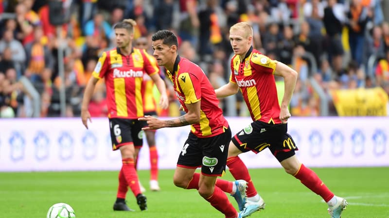 WYN_RC_LENS's tweet photo. Racing Club de Lens https://t.co/tMn8dUAk3i https://t.co/iftbp4a6bl