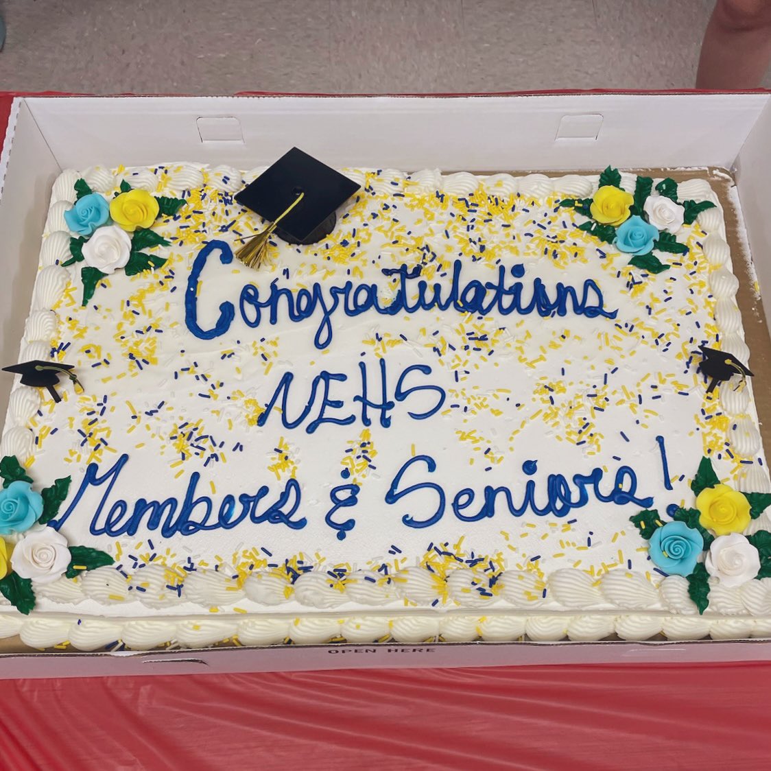 Mrs. Stavrou (Kostopoulos) tweet media