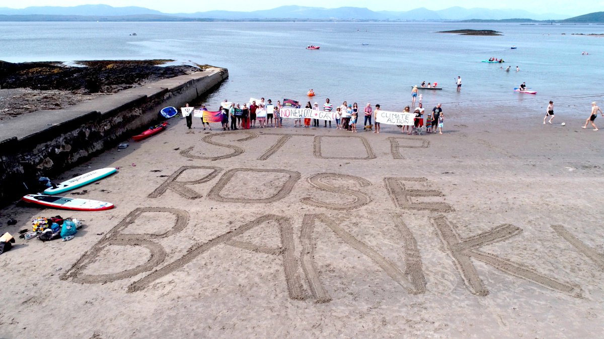 StopCambo's tweet photo. Last weekend, the #WaveOfResistance to stop Rosebank took to the shores from Shetland to London, Falmouth to Oslo, even reaching as far as Australia 🌊
Let's keep it going 👊 #StopRosebank
Join our training on creative actions tomorrow 📣 ⤵️
https://t.co/FIO3e0bUd7 https://t.co/B9grEkjBEQ