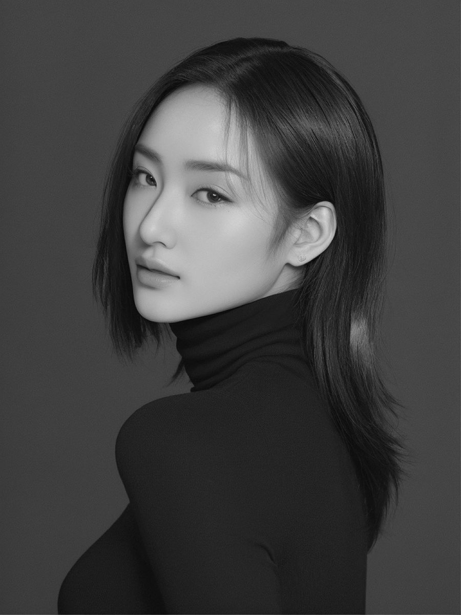 My girl in B&W profile is just 🔥😮

#PichVoteySaravody #พิชชี่