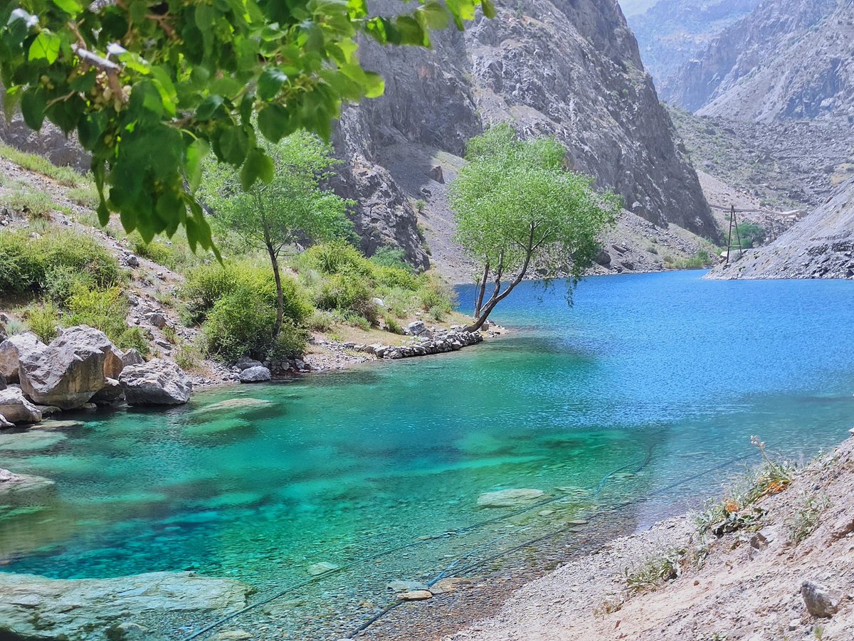 Incredible nature of #Tajikistan. Seven lakes in Panjakent area, #Zarafshon valley. Photo credits: Shodmon Nurmatov 
#MountainLake #Mountains #Cleanwater