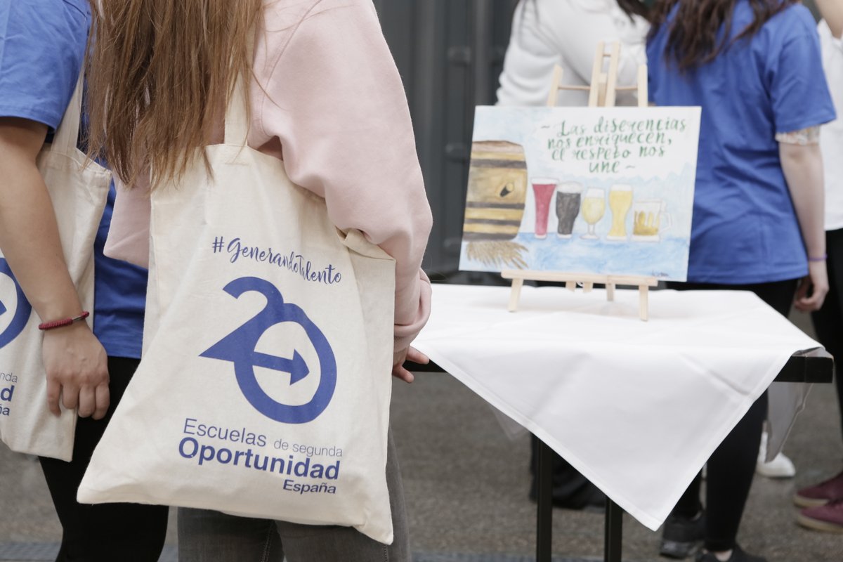 Las Escuelas de Segunda Oportunidad #acreditadas en España reflejan los #valores de la red y la Asociación E2O. 

Sus principios incluyen reconocimiento de administraciones públicas, integración social y profesional de jóvenes desempleados, y formación innovadora y personalizada.