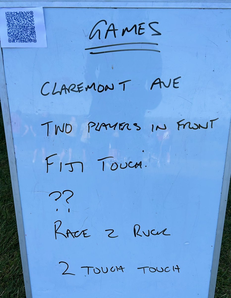 btoncollrugby's tweet photo. Lots of fun hosting and delivering CPD session last night for @SussexRFU teachers. Thank you @bpollardPE and @Joel_Conlon for their efforts! #getthemoffthetraintracks #step #kicktoscore https://t.co/C9lCKe3hjt