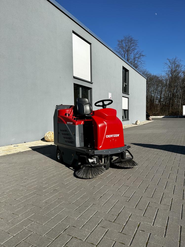 Biete: Neumaschinen! Oertzen / IPC Gansow Kehrmaschine

feuerwehr.de/markt/anzeige.…

#Feuerwehr #FeuerwehrMarkt