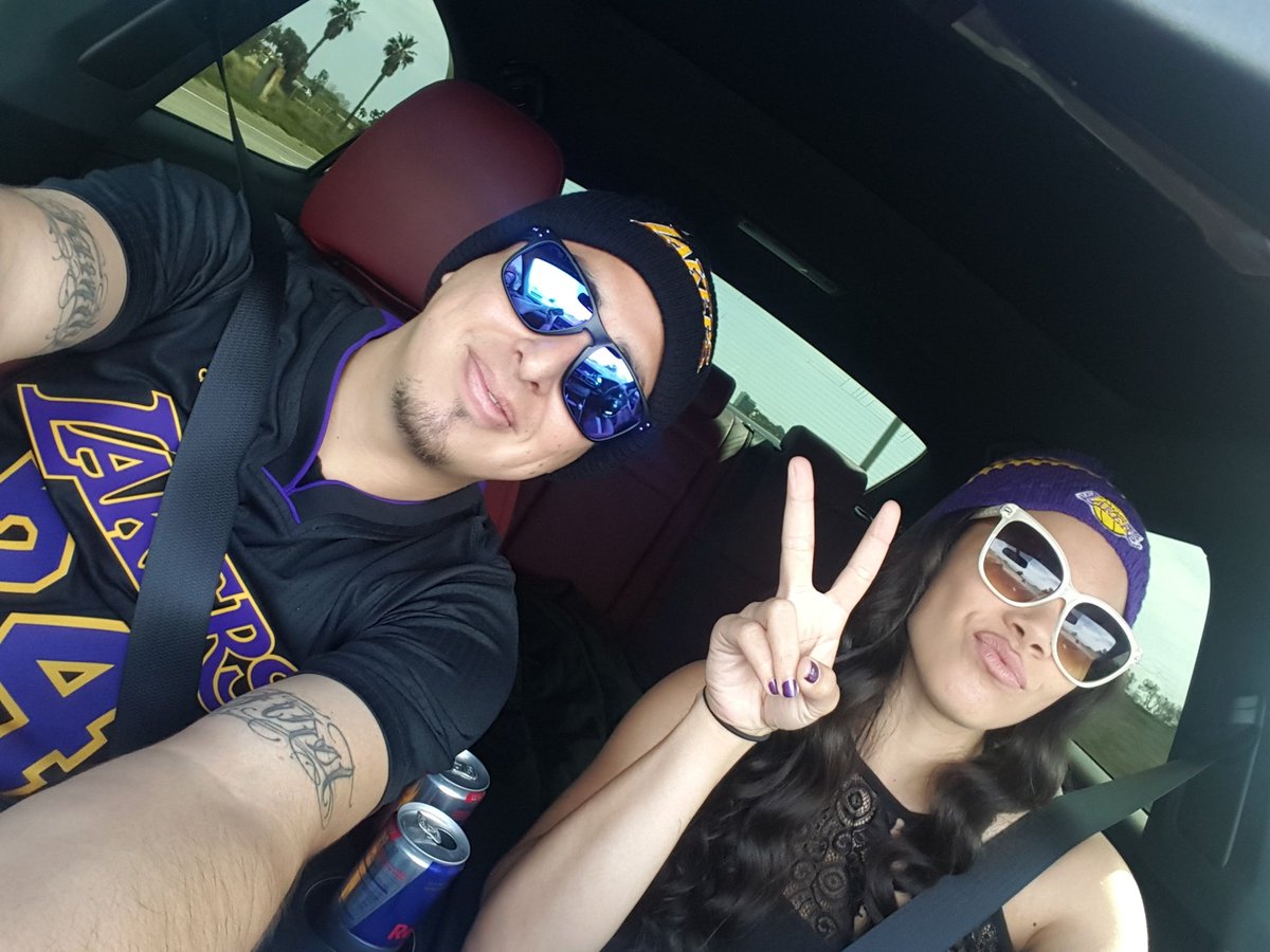 JcTacoss's tweet photo. A little late but 9 year anniversary 🫶💜💚 ily! 👑 https://t.co/NsaU4qqXT3