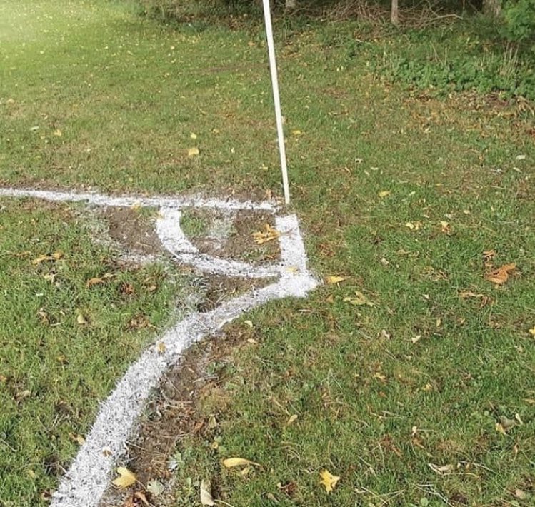 No Context Brits tweet media