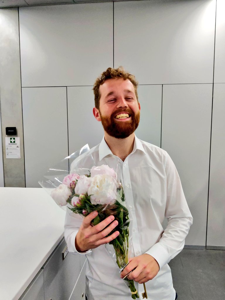 Extending heartfelt congratulations 👏 🎉 to Rémy Millet for his remarkable accomplishment of completing his master's thesis with high distinction at @unige_ise @ecotox_UniGe! It's always a delight to welcome a new addition into the #mercury research community.

#proudsupervisor